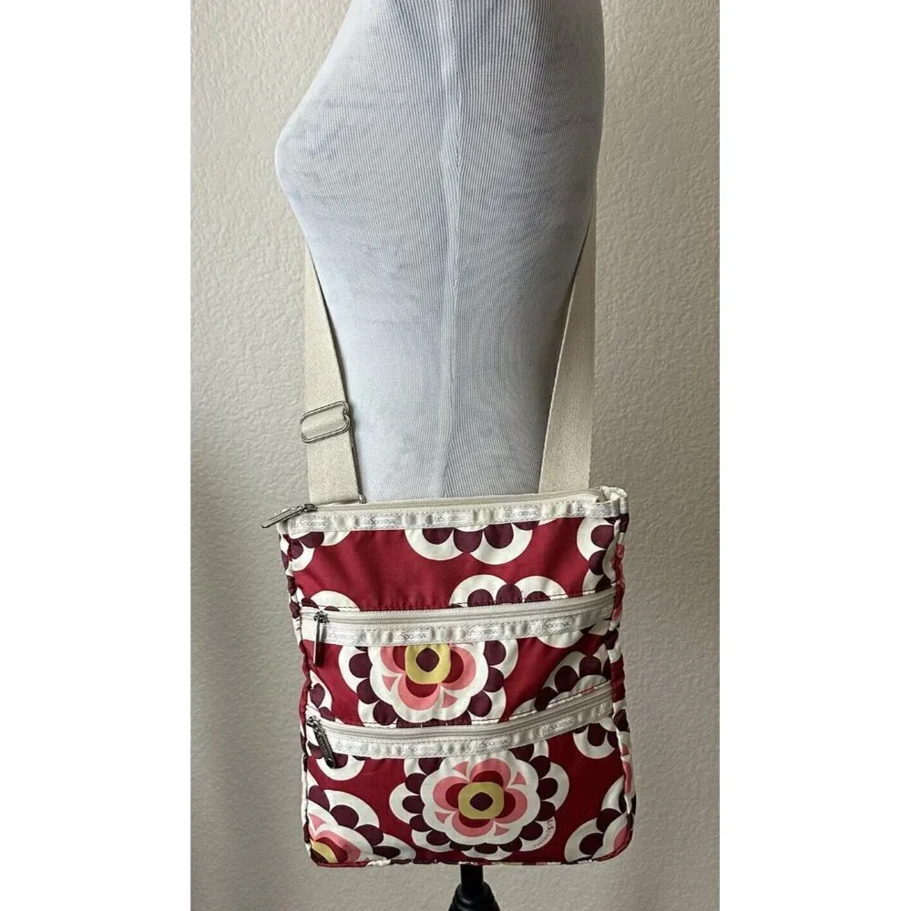 Lesportsac Kasey Crossbody‎ Bag Red Floral Mayfair Nylon Handbag Purse